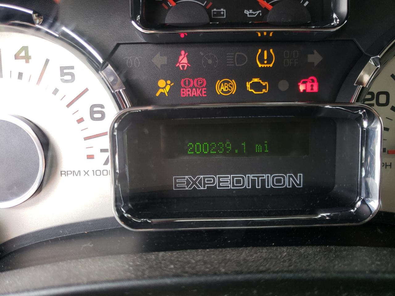 Photo 8 from auction – 2008 FORD EXPEDITION with VIN 1FMFU19548LA07946