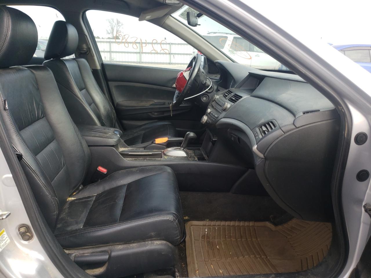 Photo 5 from auction – 2011 HONDA ACCORD SE with VIN 1HGCP2F65BA070723