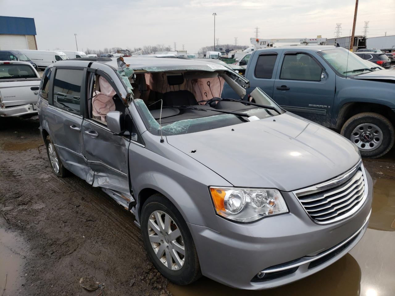 CHRYSLER TOWN & COU 2014 with VIN 2C4RC1BG6ER169273 - Photo from auction