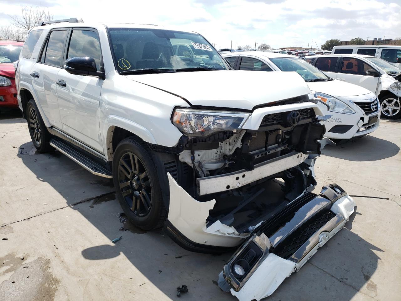 TOYOTA 4RUNNER SR 2019 with VIN JTEZU5JR7K5209291 - Photo from auction