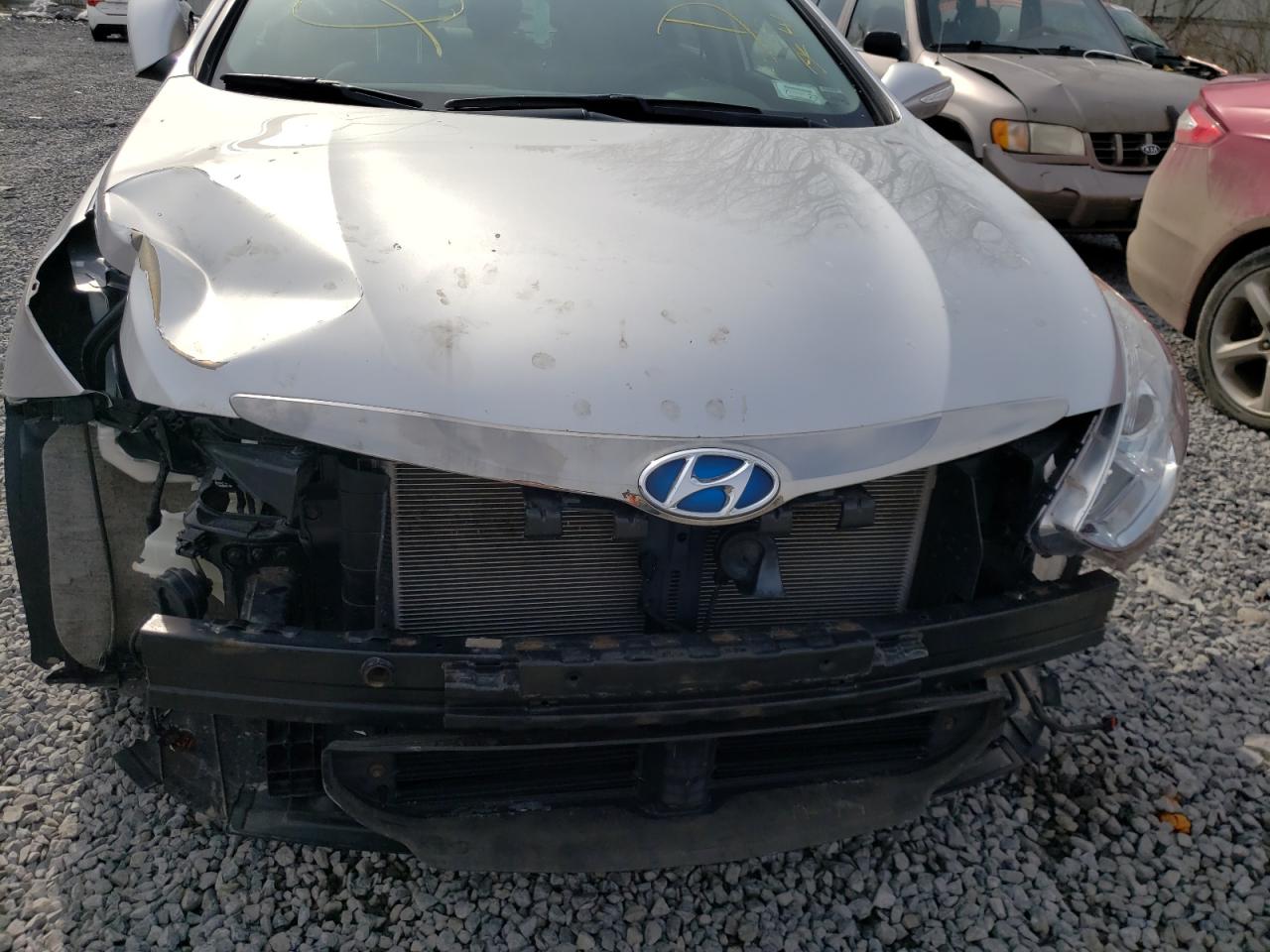 Photo 9 from auction – 2012 HYUNDAI SONATA HYB with VIN KMHEC4A43CA026236