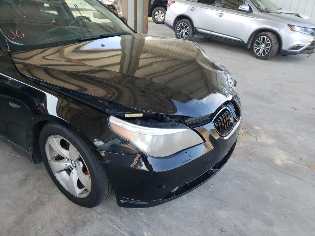 Photo 9 from auction – 2007 BMW 530 I with VIN WBANE73567CM58817