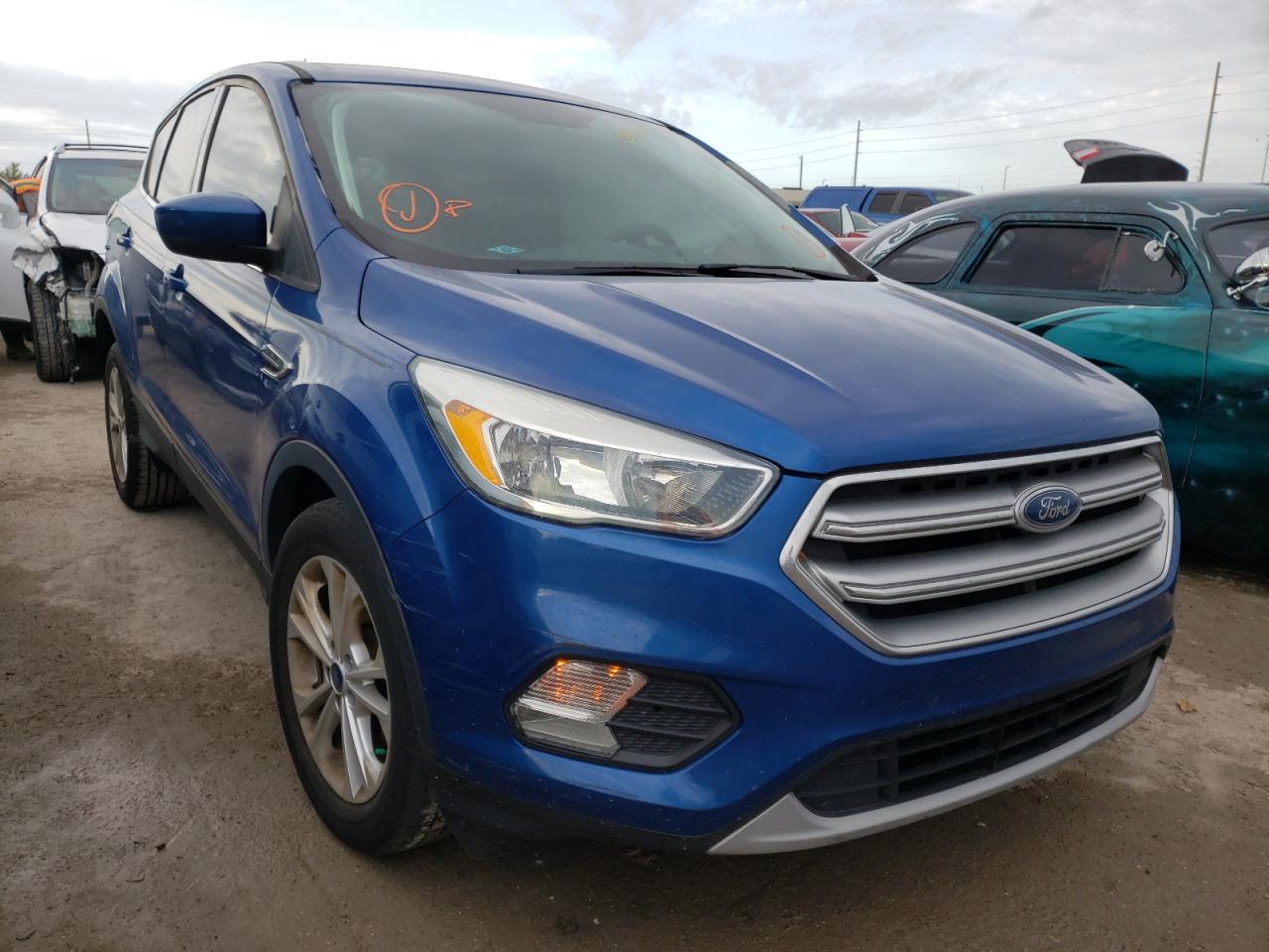 FORD ESCAPE SE 2017 with VIN 1FMCU0GD7HUB12871 - Photo from auction
