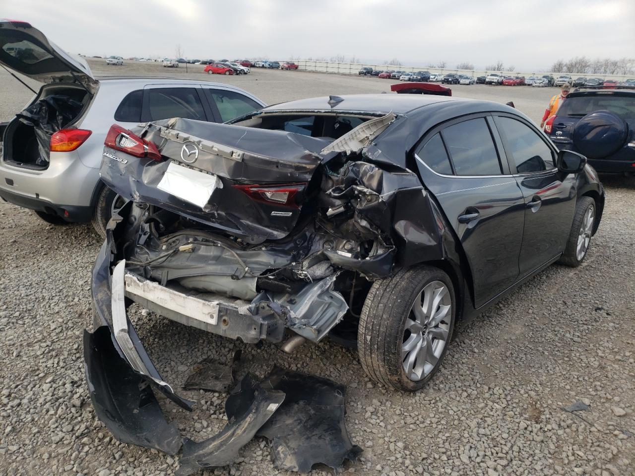 Photo 4 from auction – 2015 MAZDA 3 TOURING with VIN JM1BM1V31F1224001