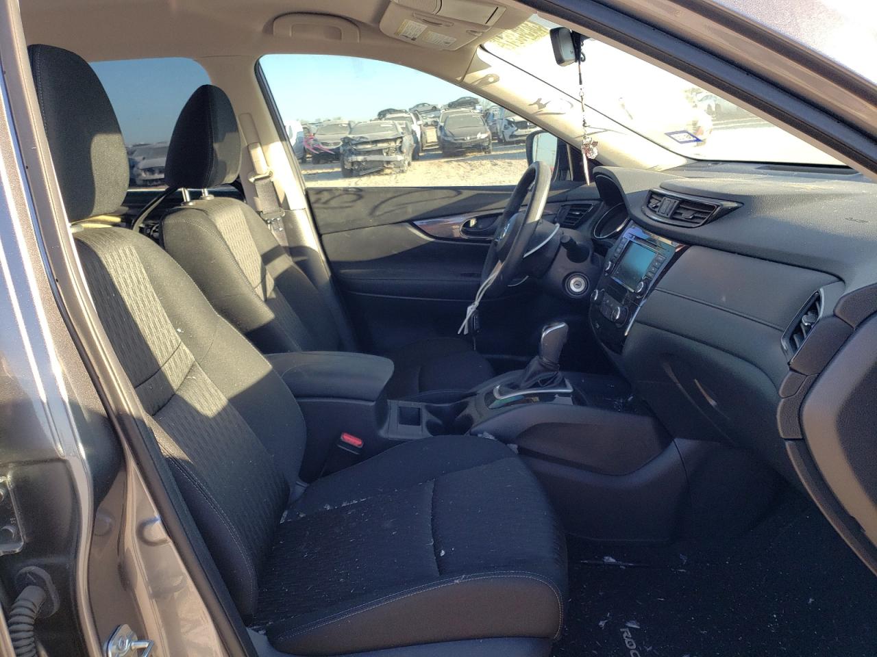 Photo 5 from auction – 2019 NISSAN ROGUE S with VIN KNMAT2MT0KP560462