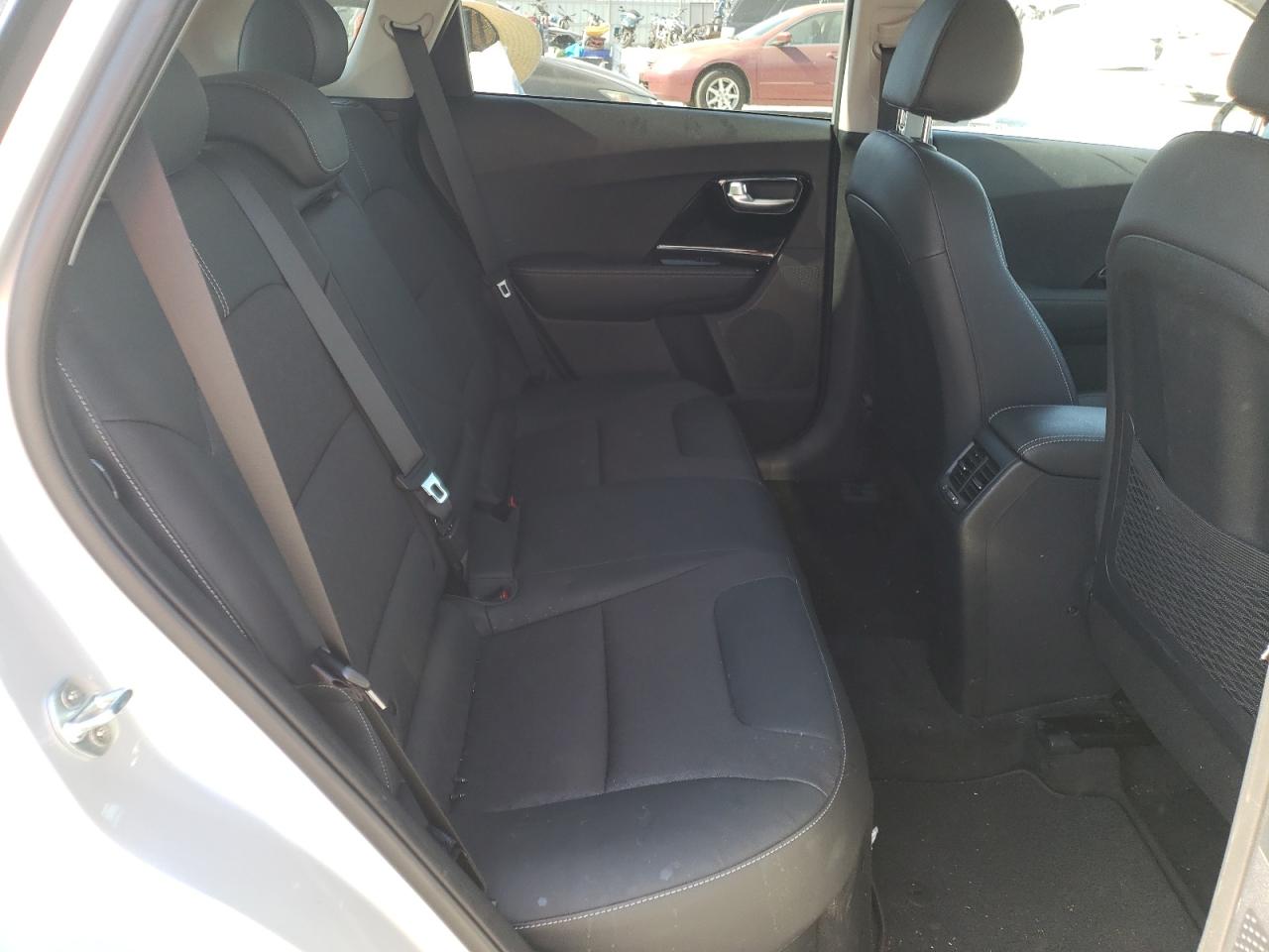 Photo 6 from auction – 2019 KIA NIRO EX with VIN KNDCC3LCXK5310321