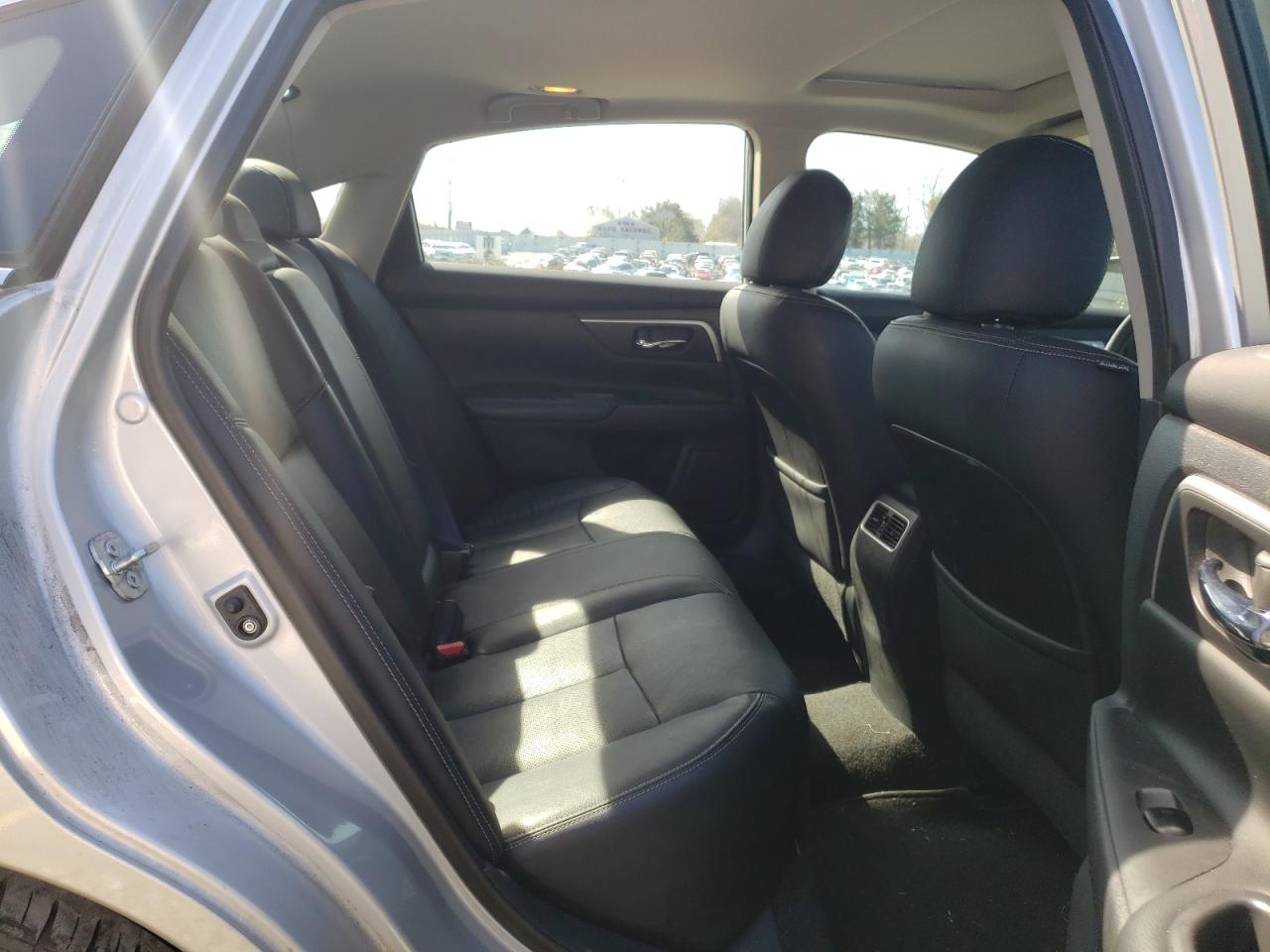 Photo 6 from auction – 2016 NISSAN ALTIMA 2.5 with VIN 1N4AL3AP3GC127624