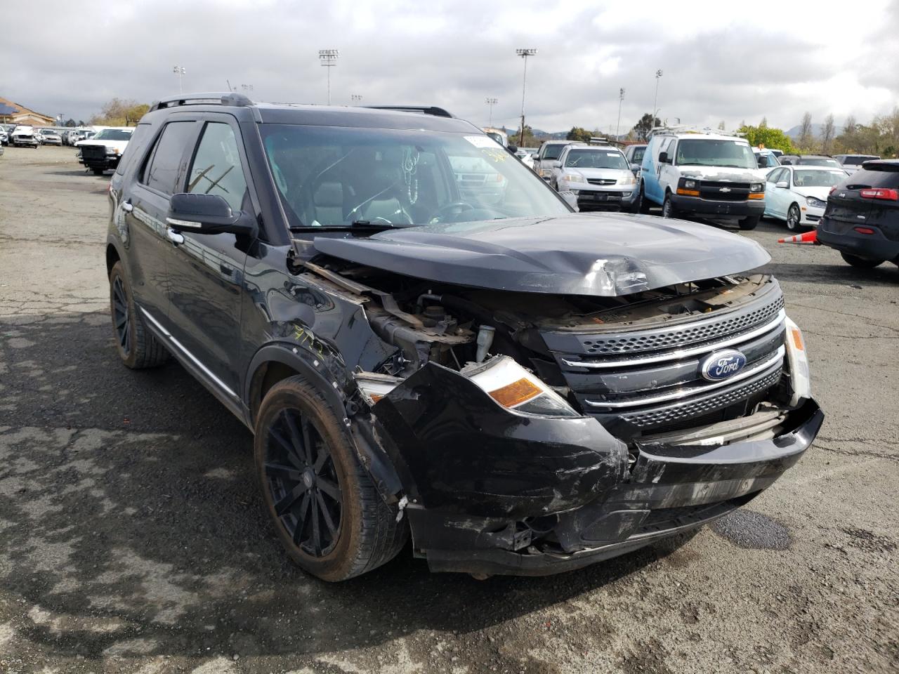FORD EXPLORER L 2015 with VIN 1FM5K8F89FGA87744 - Photo from auction