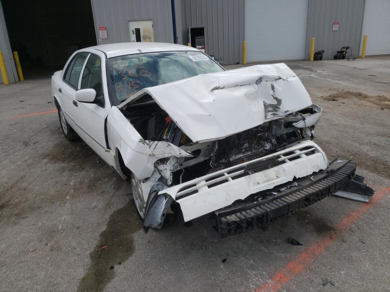 Photo 1 from auction – 2005 MERCURY GRAND MARQ with VIN 2MEFM75W35X667463