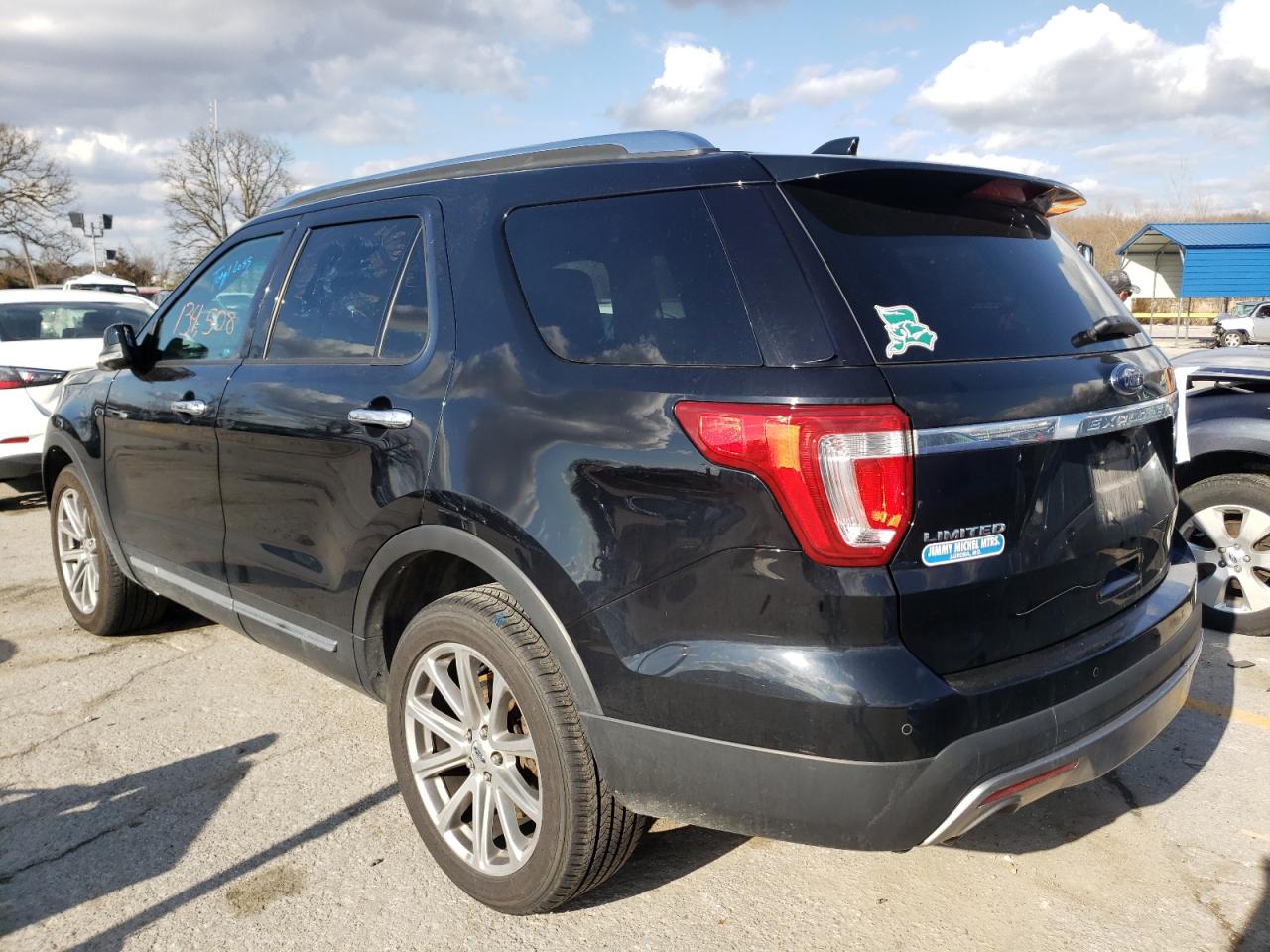 Photo 3 from auction – 2017 FORD EXPLORER L with VIN 1FM5K8F85HGA18195