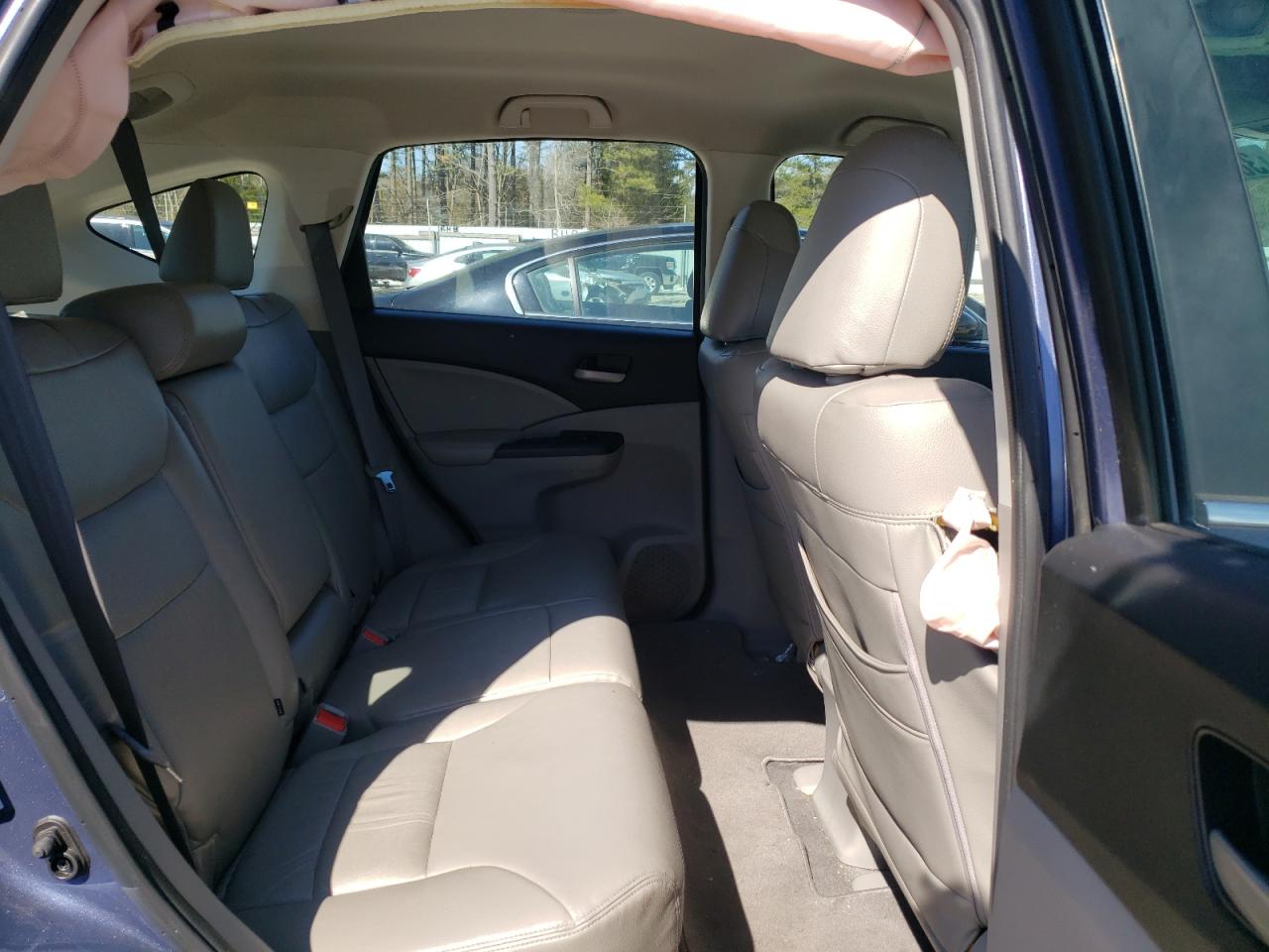 Photo 6 from auction – 2014 HONDA CR-V LX with VIN 2HKRM3H34EH553871