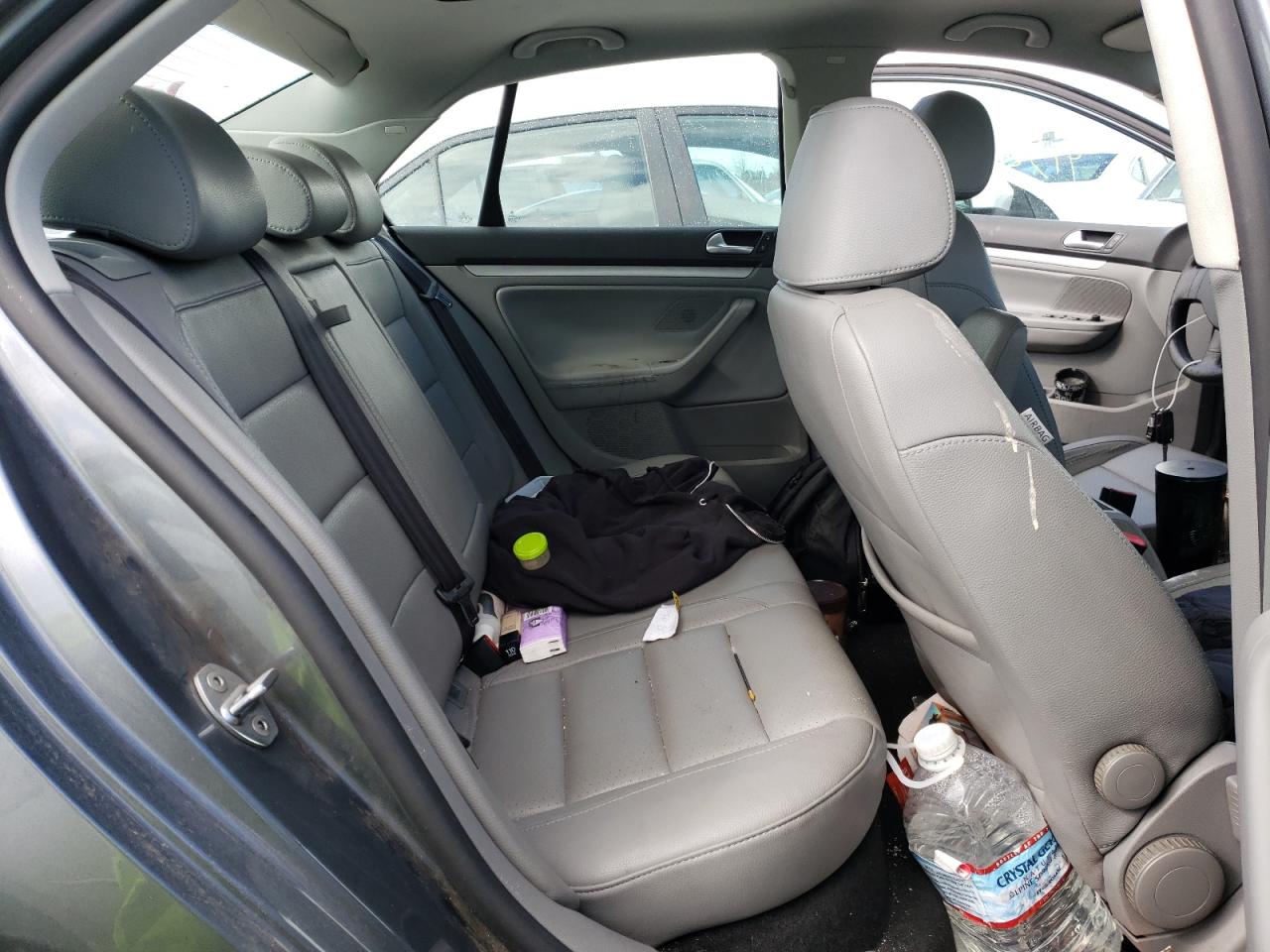 Photo 6 from auction – 2007 VOLKSWAGEN JETTA WOLF with VIN 3VWEF71K77M068619