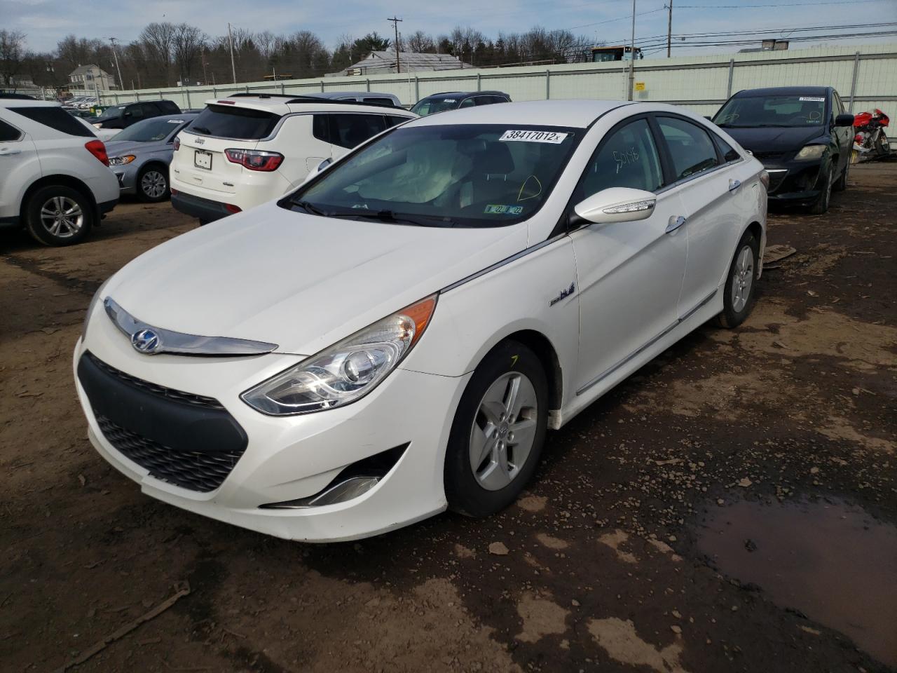 Photo 2 from auction – 2012 HYUNDAI SONATA HYB with VIN KMHEC4A49CA034518