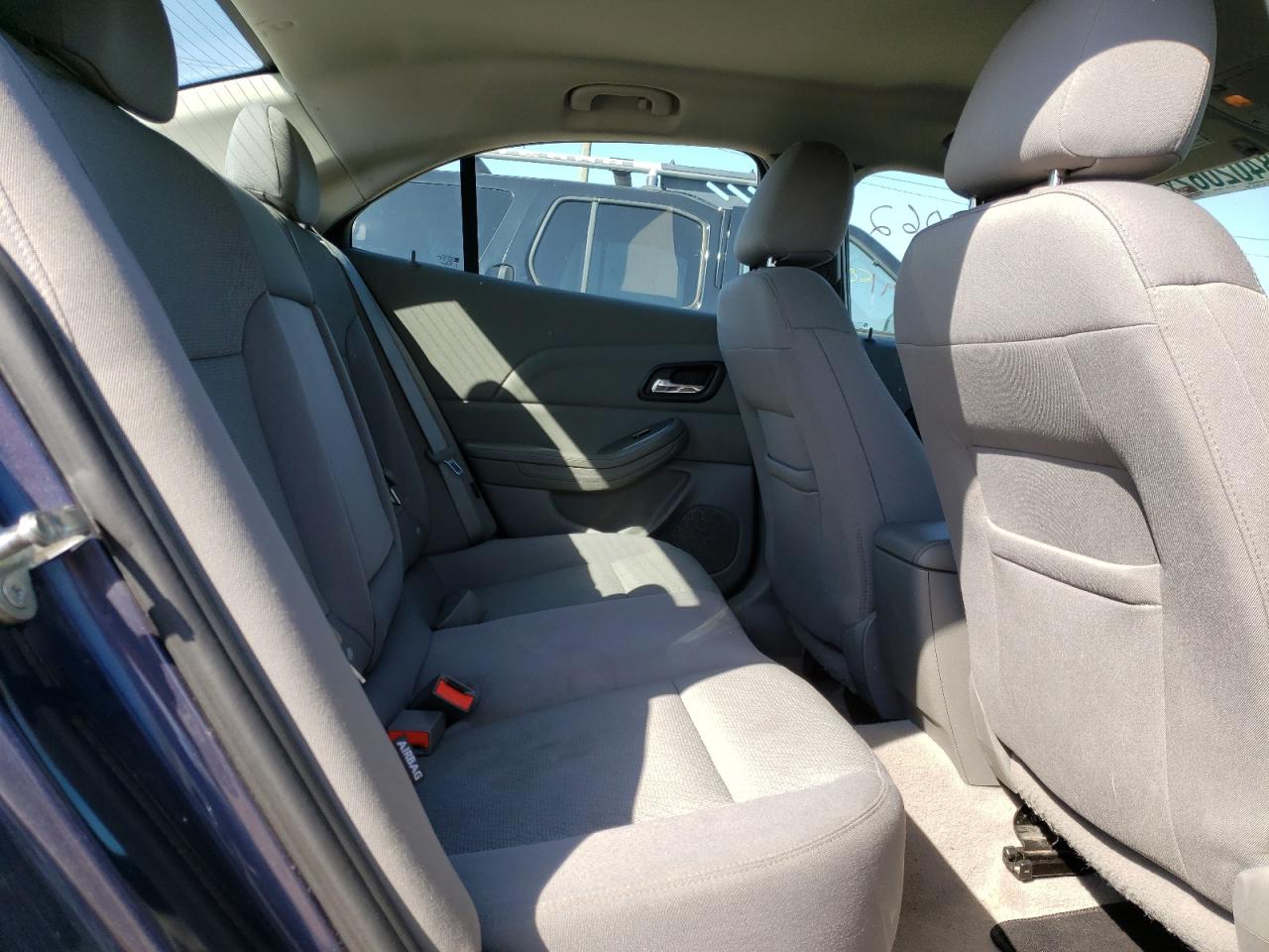 Photo 6 from auction – 2014 CHEVROLET MALIBU LS with VIN 1G11B5SL1EF177253