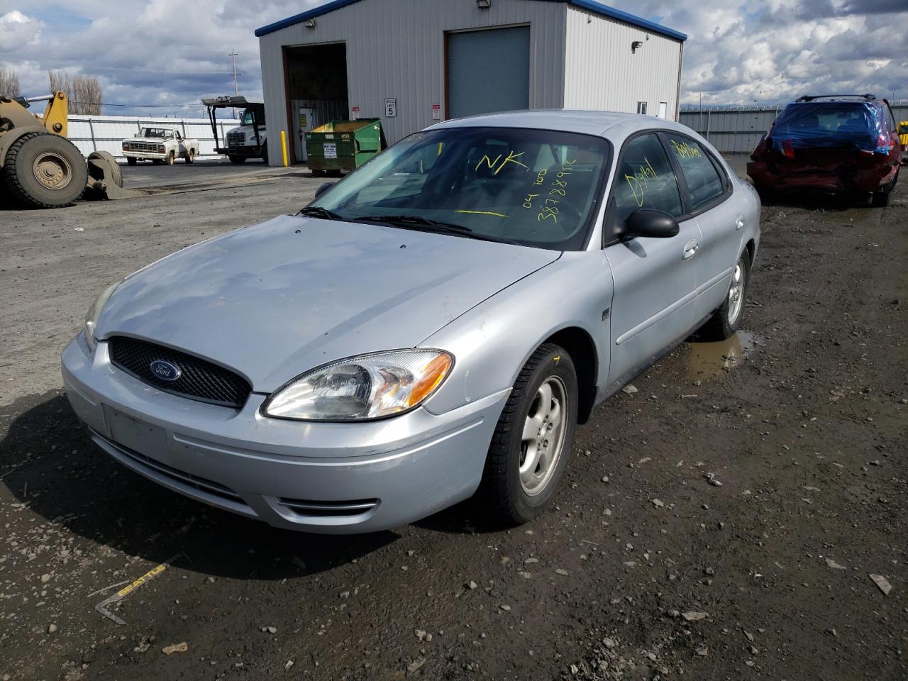 Photo 2 from auction – 2004 FORD TAURUS SES with VIN 1FAFP55S64G192637