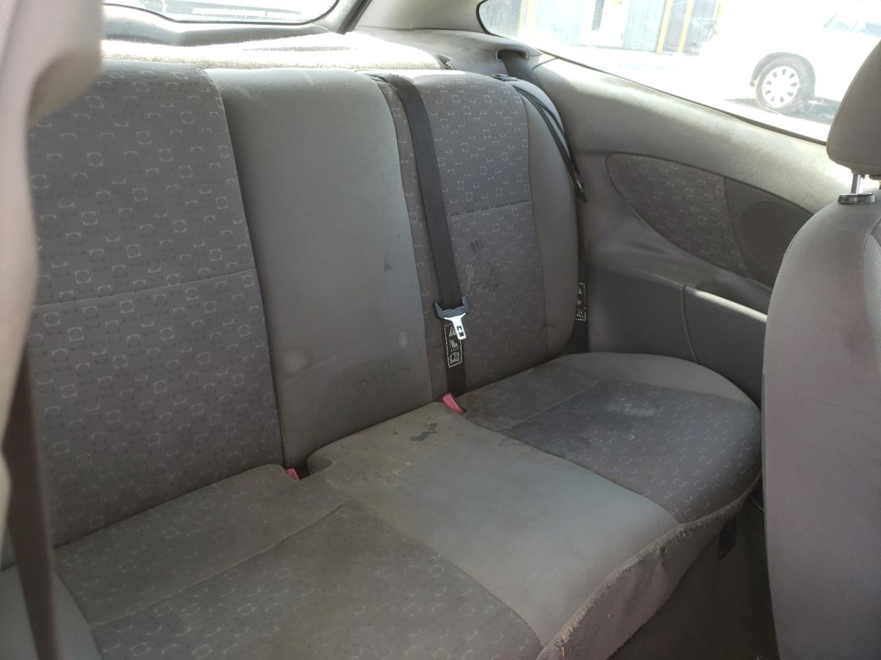 Photo 6 from auction – 2003 FORD FOCUS ZX3 with VIN 3FAFP31323R149083