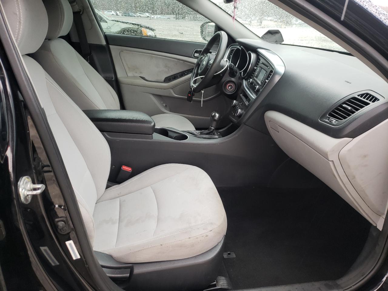 Photo 5 from auction – 2014 KIA OPTIMA LX with VIN 5XXGM4A72EG304104