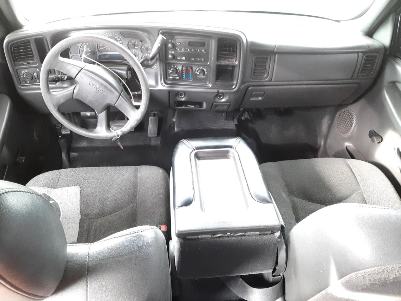Photo 9 from auction – 2007 GMC NEW SIERRA with VIN 1GTEC19XX7Z130618