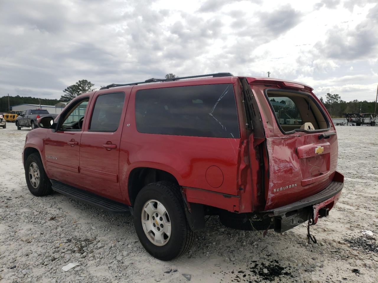 Photo 3 from auction – 2013 CHEVROLET SUBURBAN C with VIN 1GNSCJE03DR318329