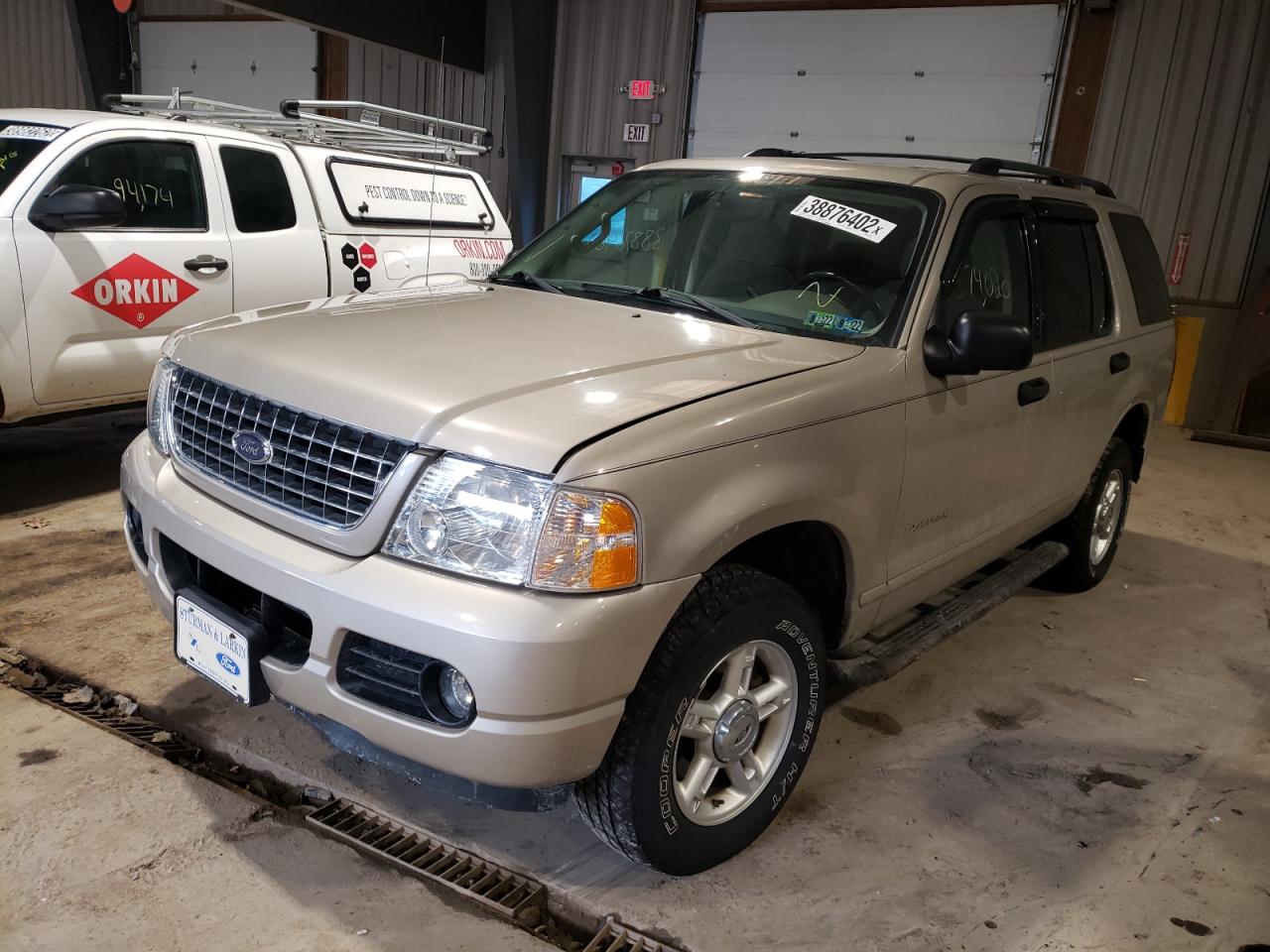 Photo 2 from auction – 2004 FORD EXPLORER X with VIN 1FMZU73K34ZA54780