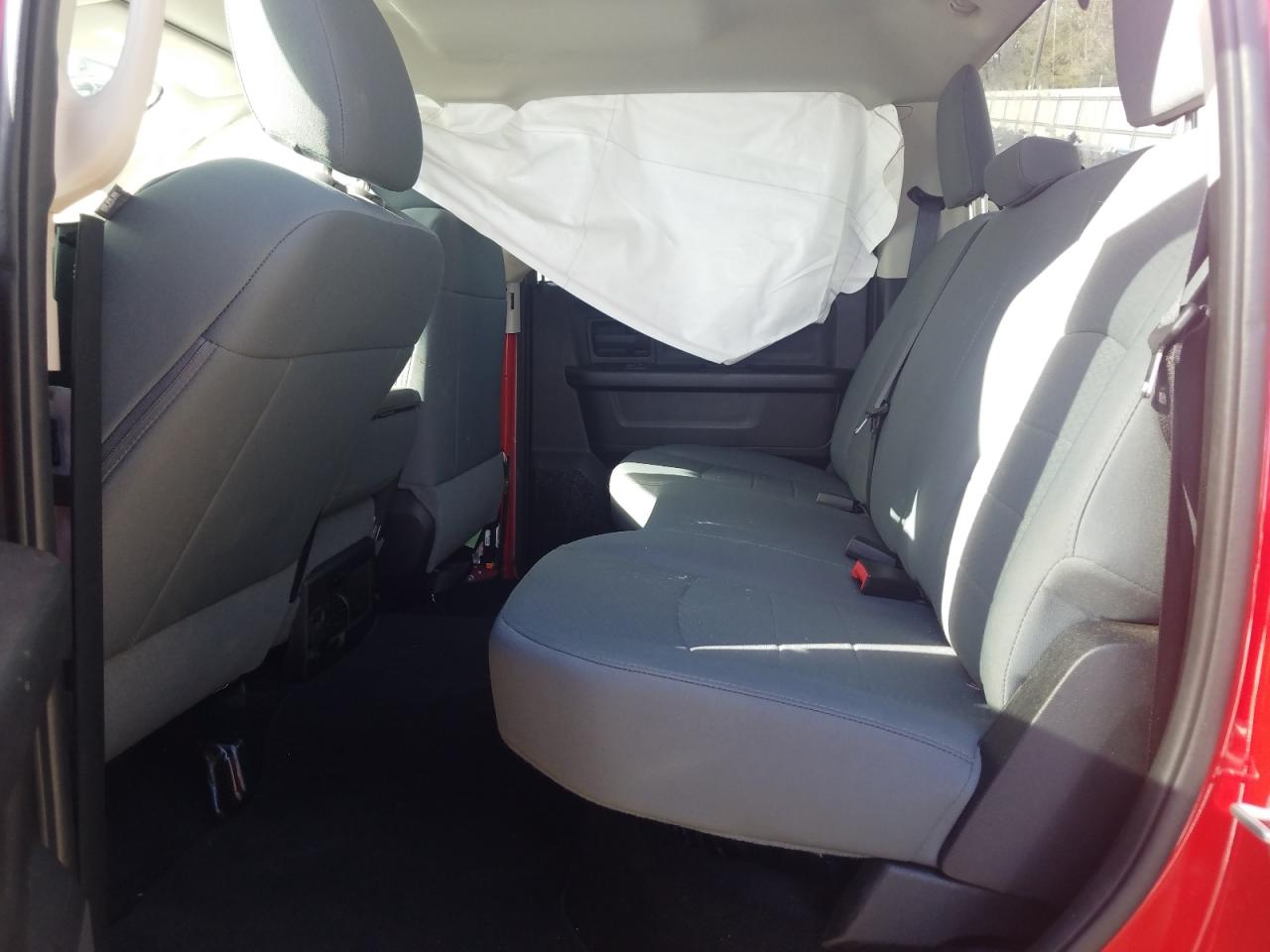 Photo 6 from auction – 2017 RAM 1500 ST with VIN 1C6RR6KG7HS605277