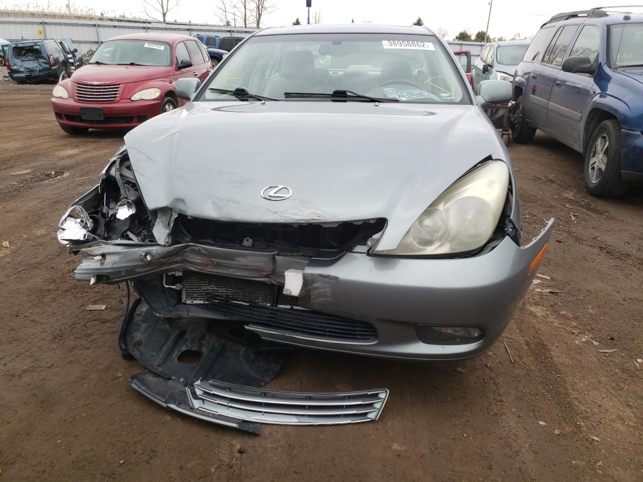 Photo 9 from auction – 2004 LEXUS ES 330 with VIN JTHBA30G045024939