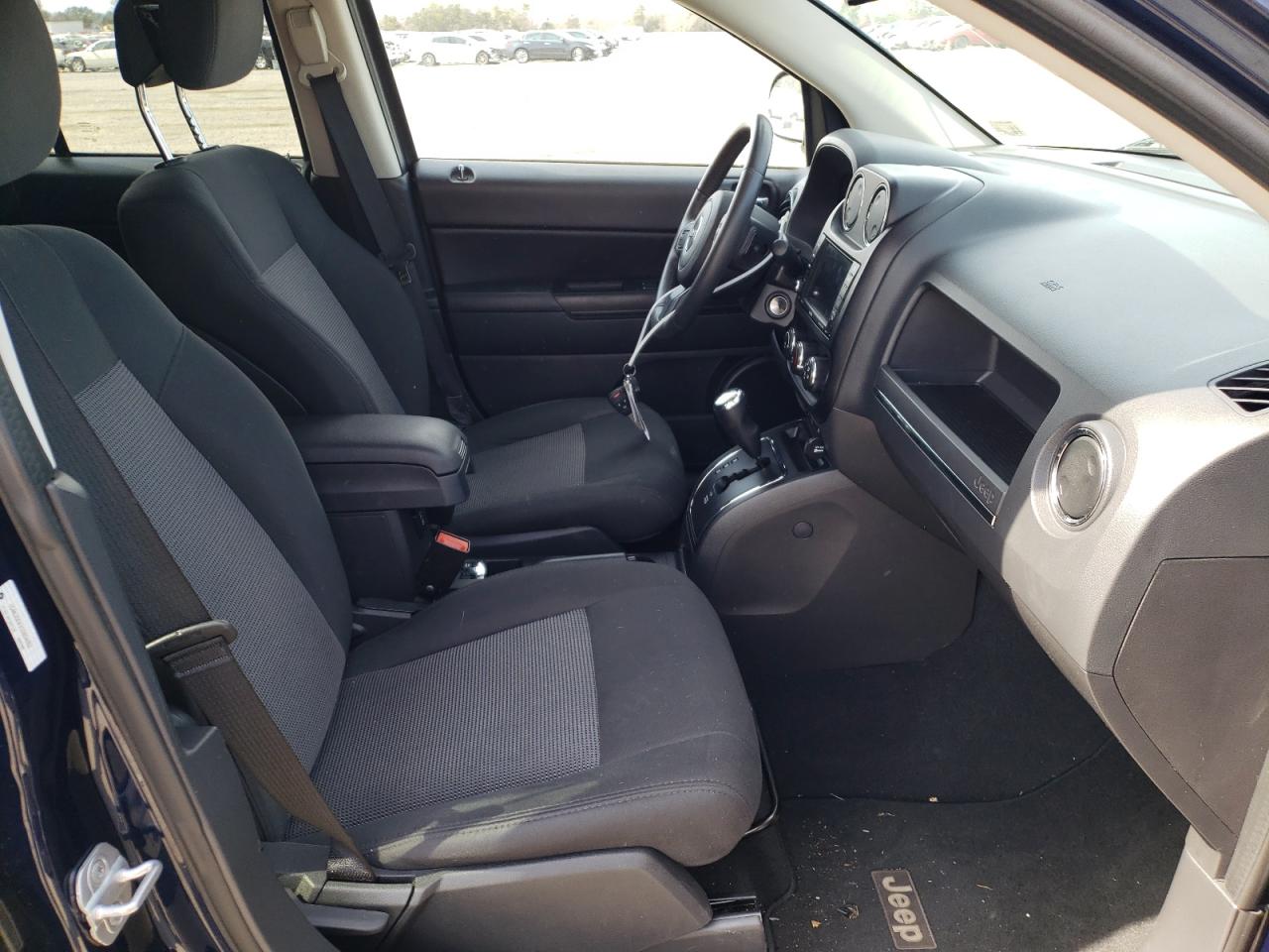 Photo 5 from auction – 2012 JEEP COMPASS LA with VIN 1C4NJDEB7CD604453