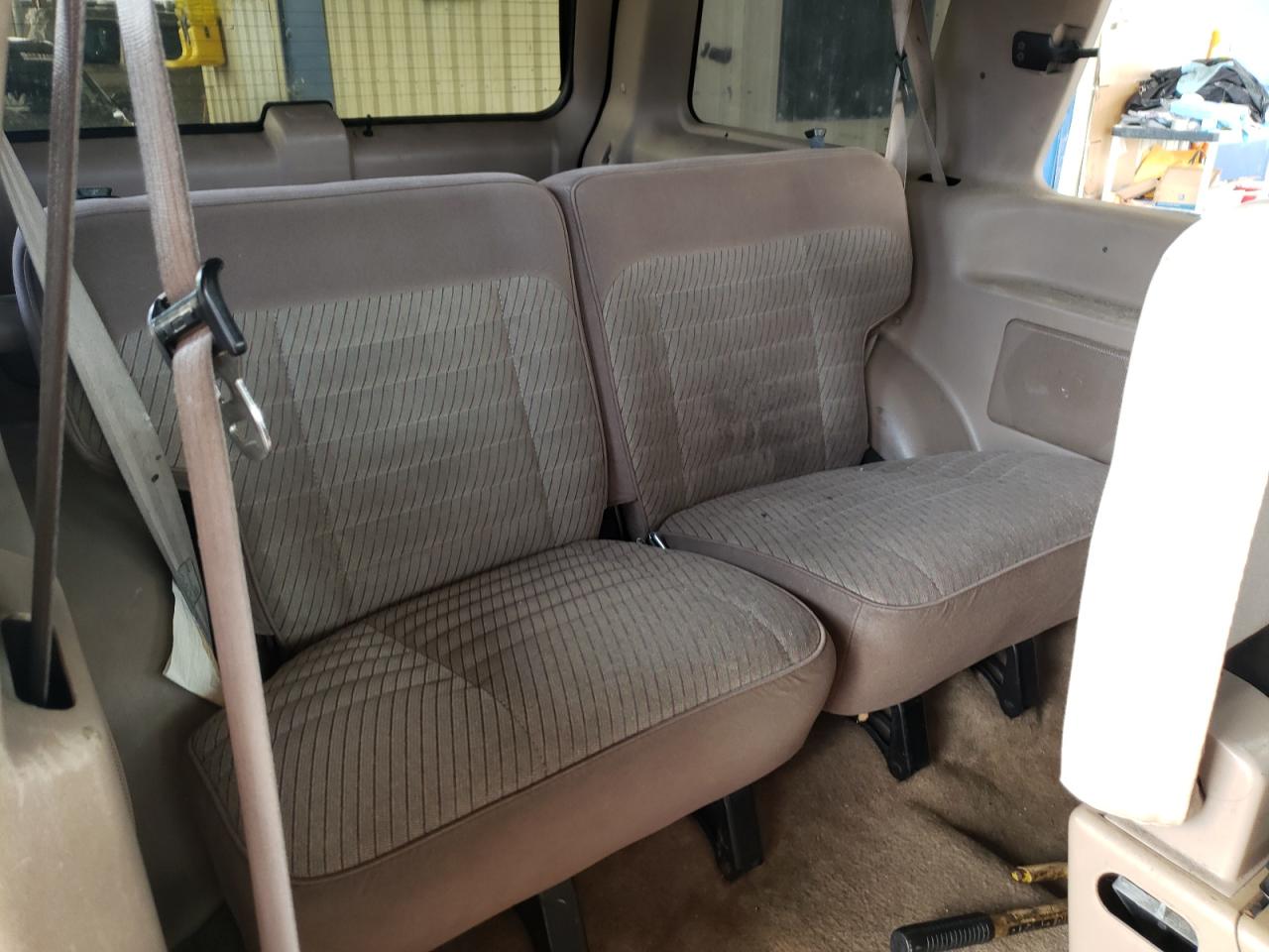 Photo 6 from auction – 1993 FORD EXPLORER with VIN 1FMCU22X8PUD68772