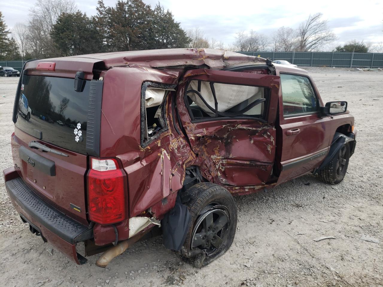 Photo 9 from auction – 2007 JEEP COMMANDER with VIN 1J8HG48PX7C643786