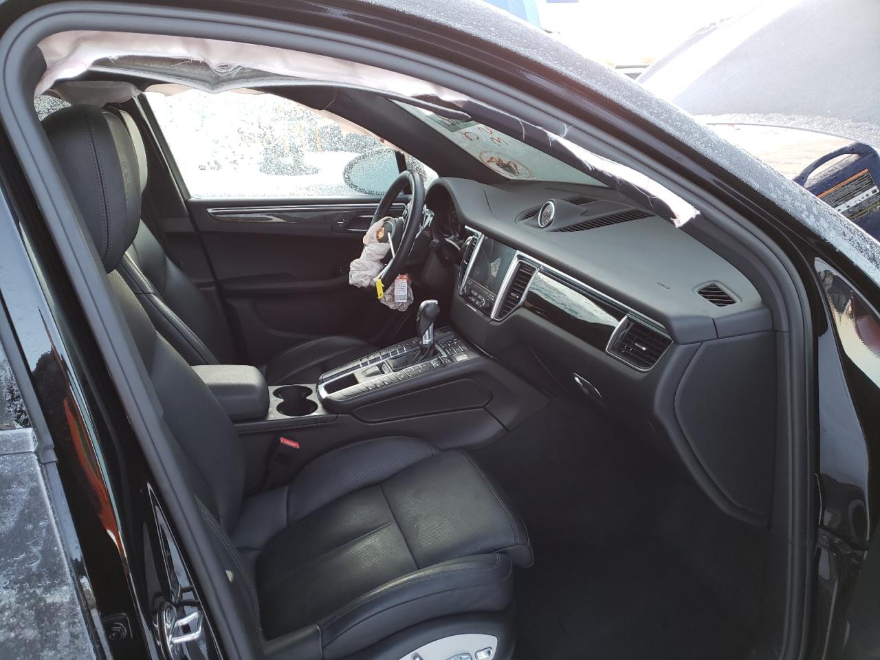 Photo 5 from auction – 2018 PORSCHE MACAN S with VIN WP1AB2A56JLB40167