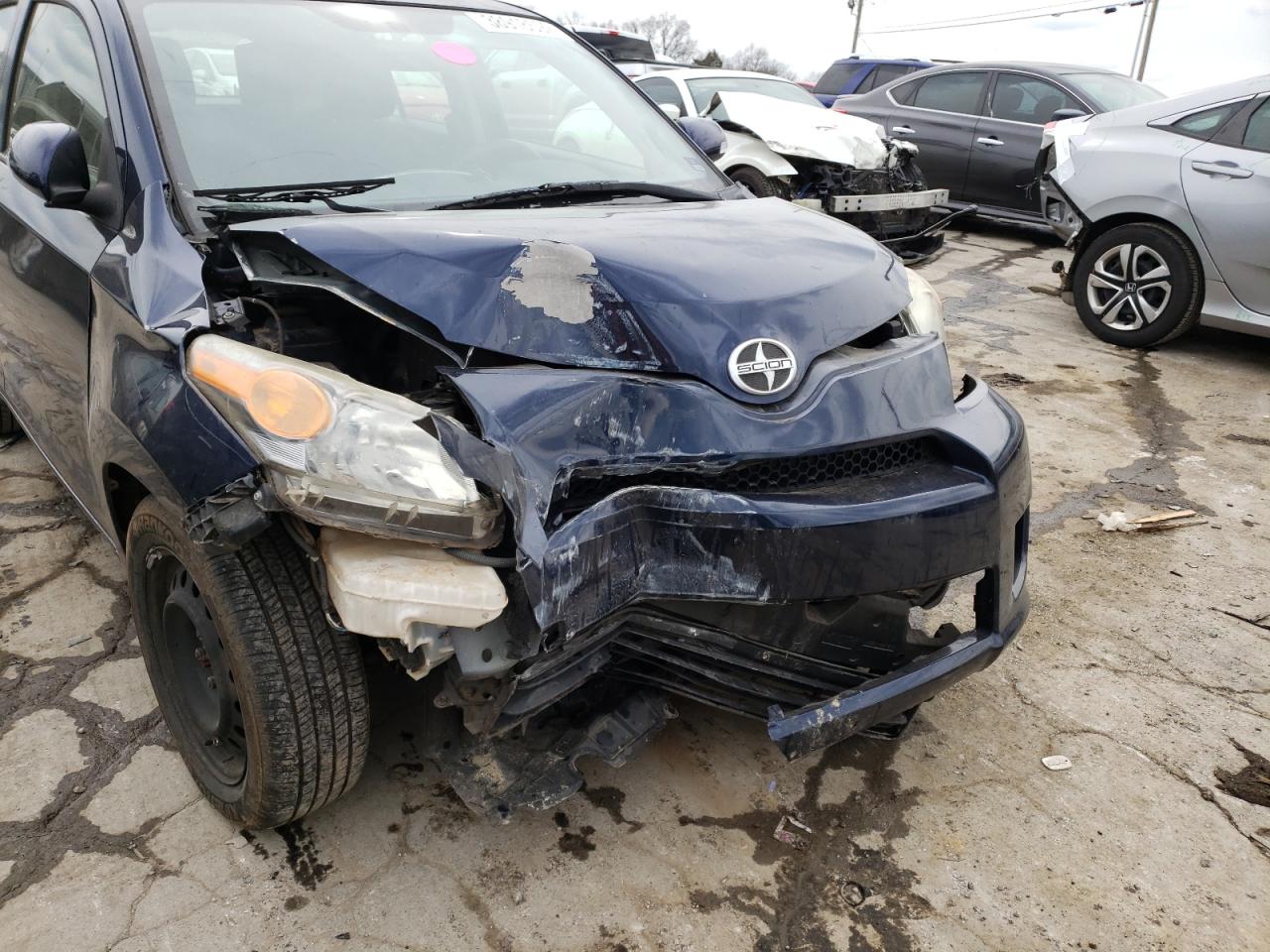 Photo 9 from auction – 2014 TOYOTA SCION XD with VIN JTKKUPB46E1045539