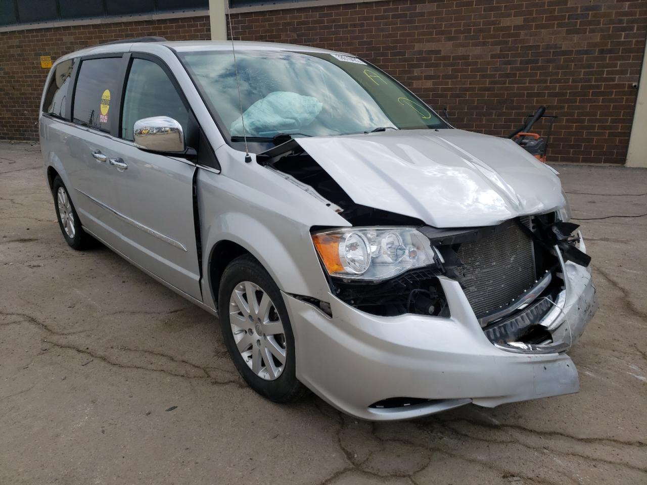 CHRYSLER TOWN & COU 2012 with VIN 2C4RC1CG0CR368783 - Photo from auction