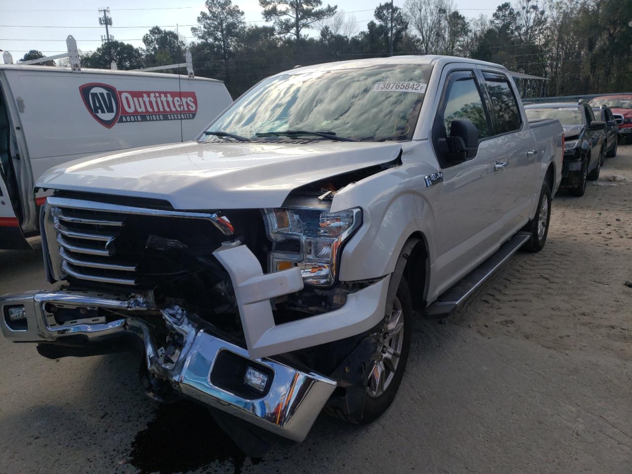 Photo 2 from auction – 2015 FORD F150 SUPER with VIN 1FTEW1CF5FFB37869