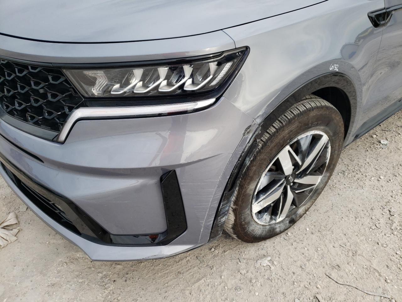 Photo 9 from auction – 2021 KIA SORENTO EX with VIN 5XYRH4LF7MG033200