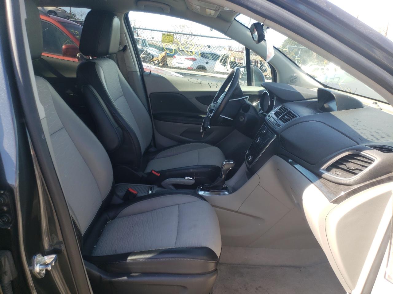 Photo 5 from auction – 2016 BUICK ENCORE with VIN KL4CJESB8GB617659