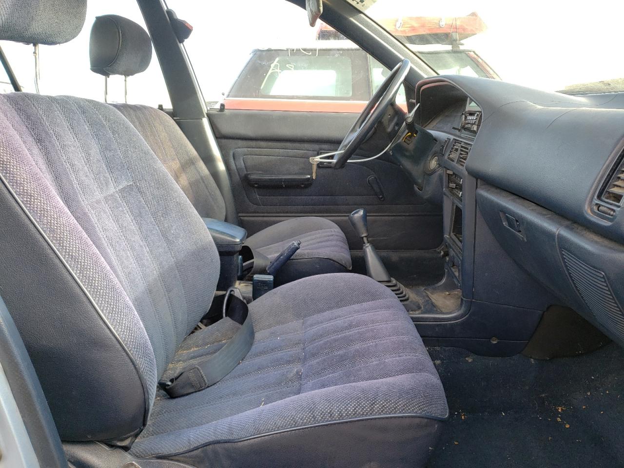 Photo 5 from auction – 1992 TOYOTA COROLLA DL with VIN 1NXAE94A2NZ377650