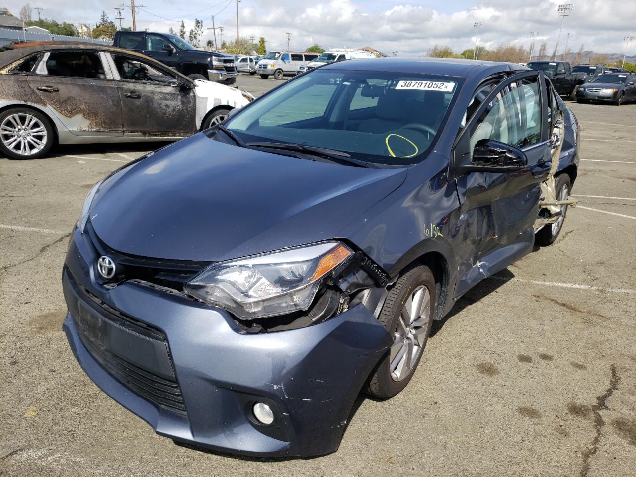 صورة رقم 2 من المزاد - 2014 TOYOTA COROLLA EC مع VIN 5YFBPRHE0EP131158
