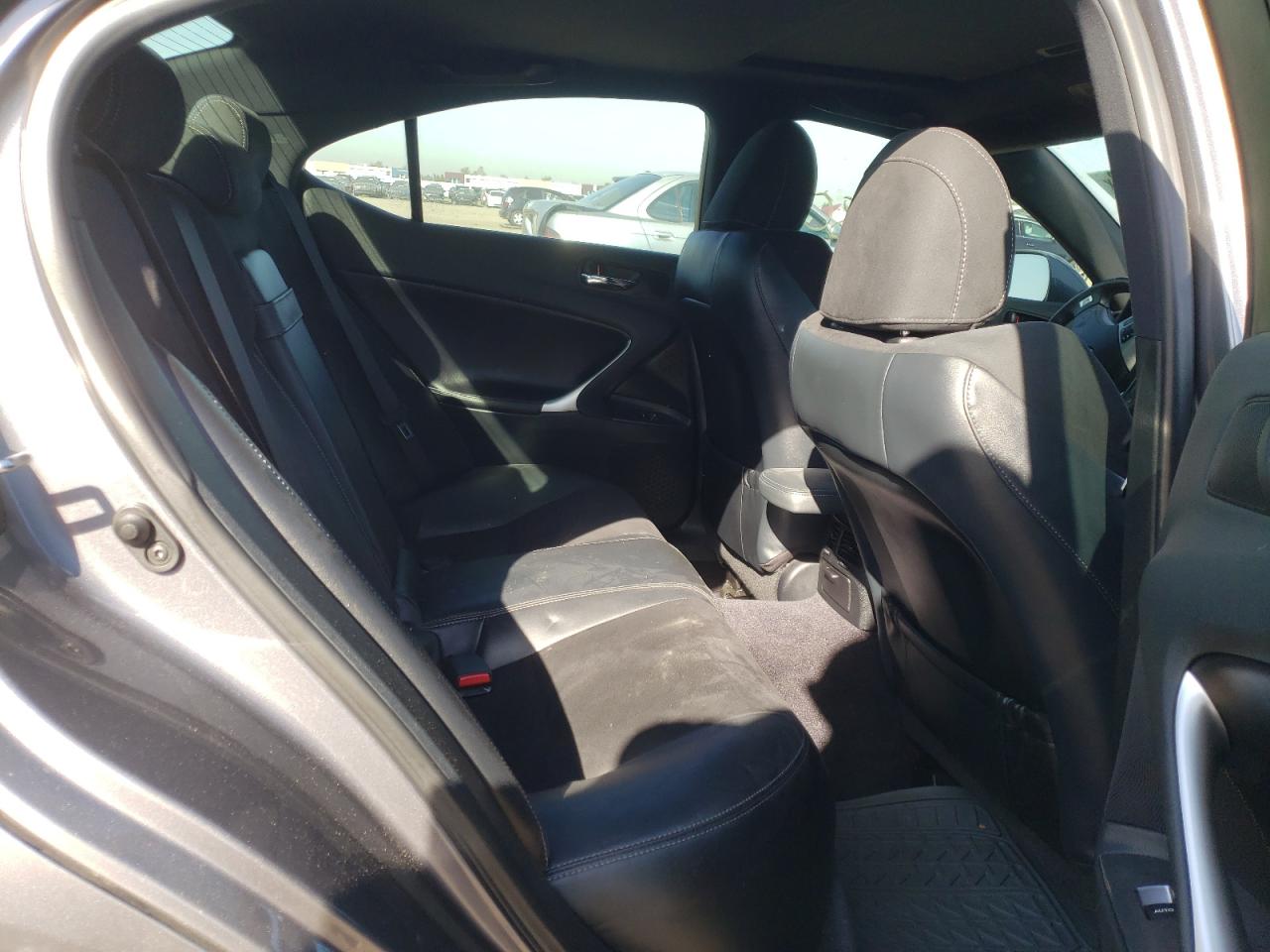 Photo 6 from auction – 2012 LEXUS IS 350 with VIN JTHBE5C24C5029821