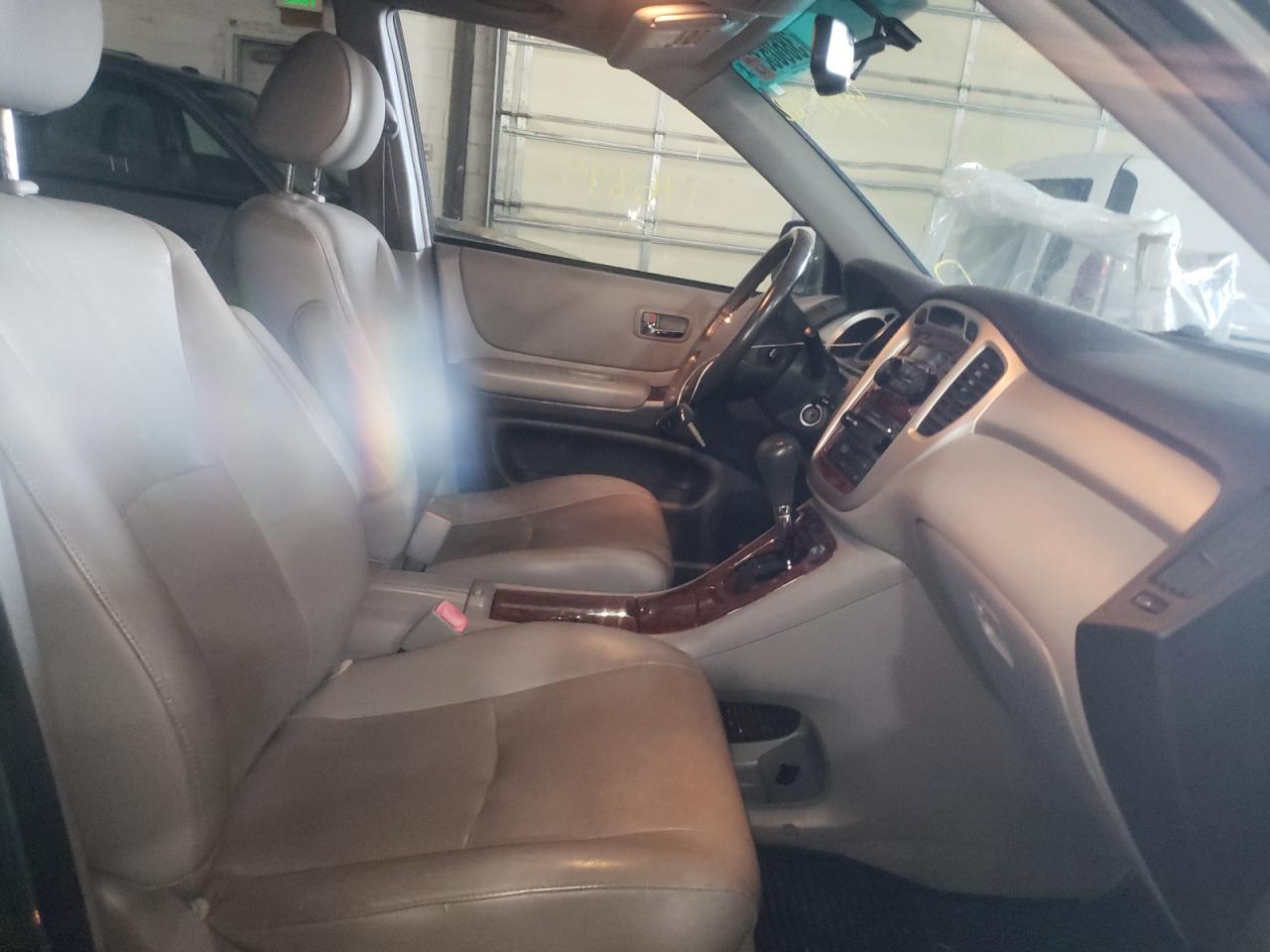 Photo 5 from auction – 2007 TOYOTA HIGHLANDER with VIN JTEEP21AX70227142
