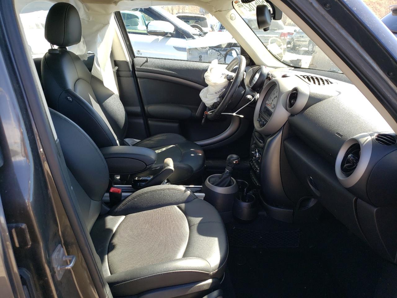 Photo 5 from auction – 2012 MINI COOPER S C with VIN WMWZC5C54CWL58915