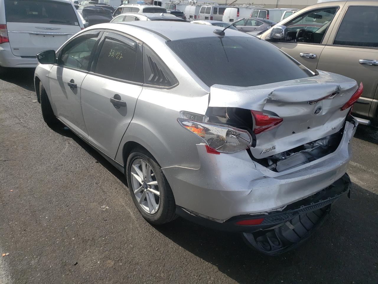 Photo 3 from auction – 2015 FORD FOCUS SE with VIN 1FADP3F29FL301564