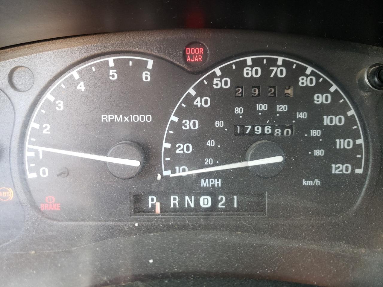 Photo 8 from auction – 2000 FORD EXPLORER X with VIN 1FMZU83P6YZB50409