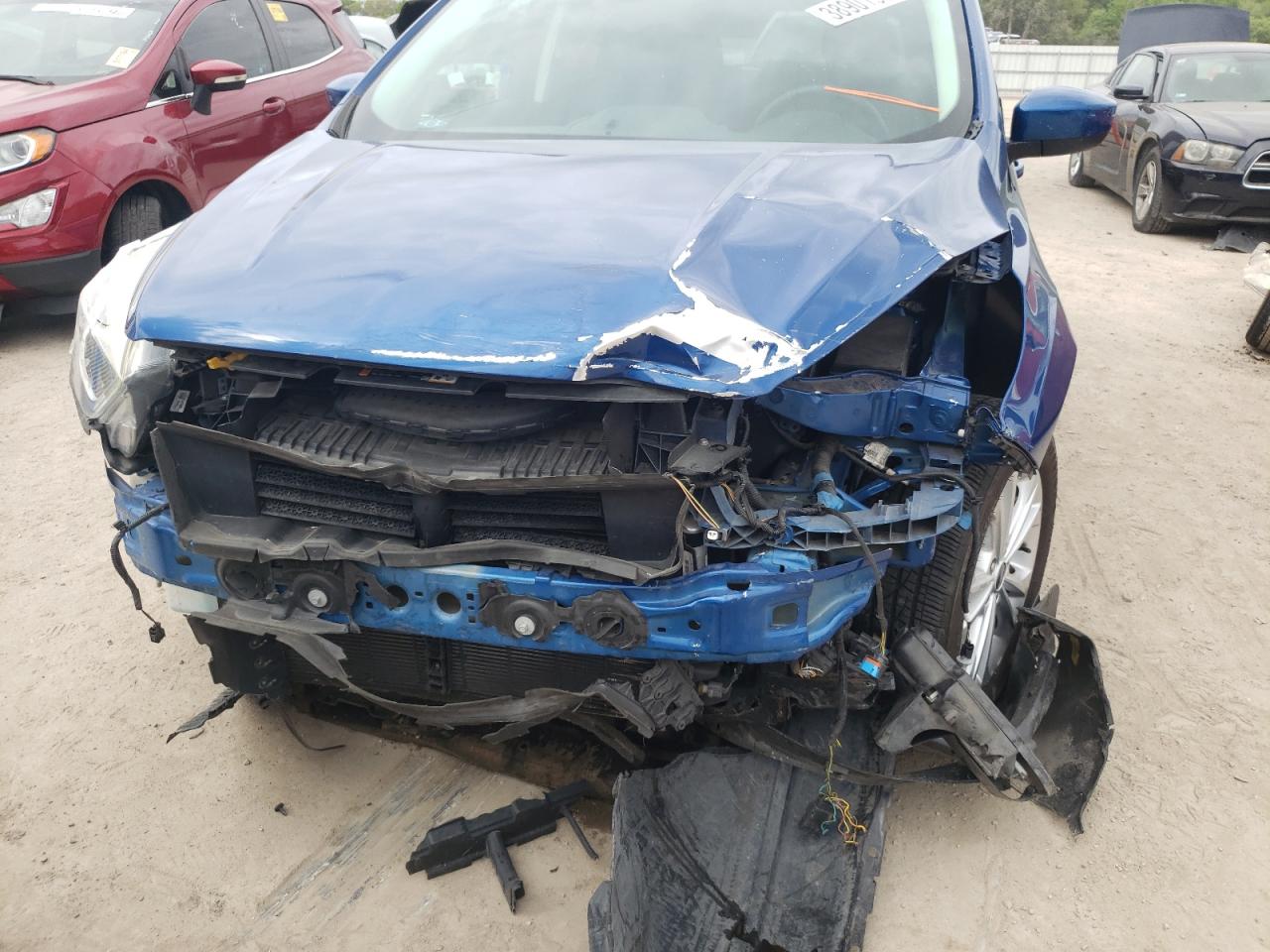 Photo 9 from auction – 2018 FORD ESCAPE SEL with VIN 1FMCU0HD7JUA94604