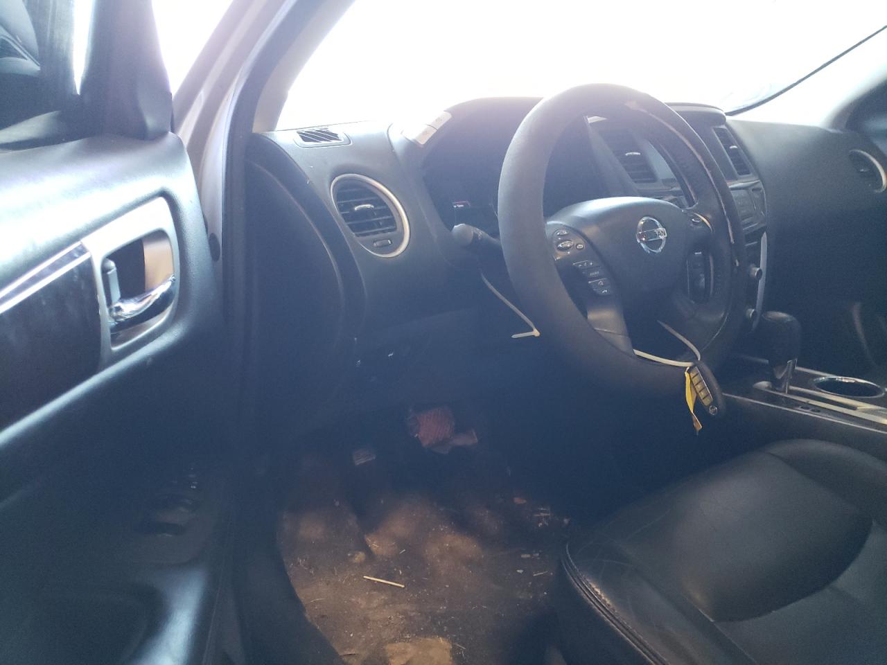 Photo 9 from auction – 2014 NISSAN PATHFINDER with VIN 5N1AR2MNXEC651892