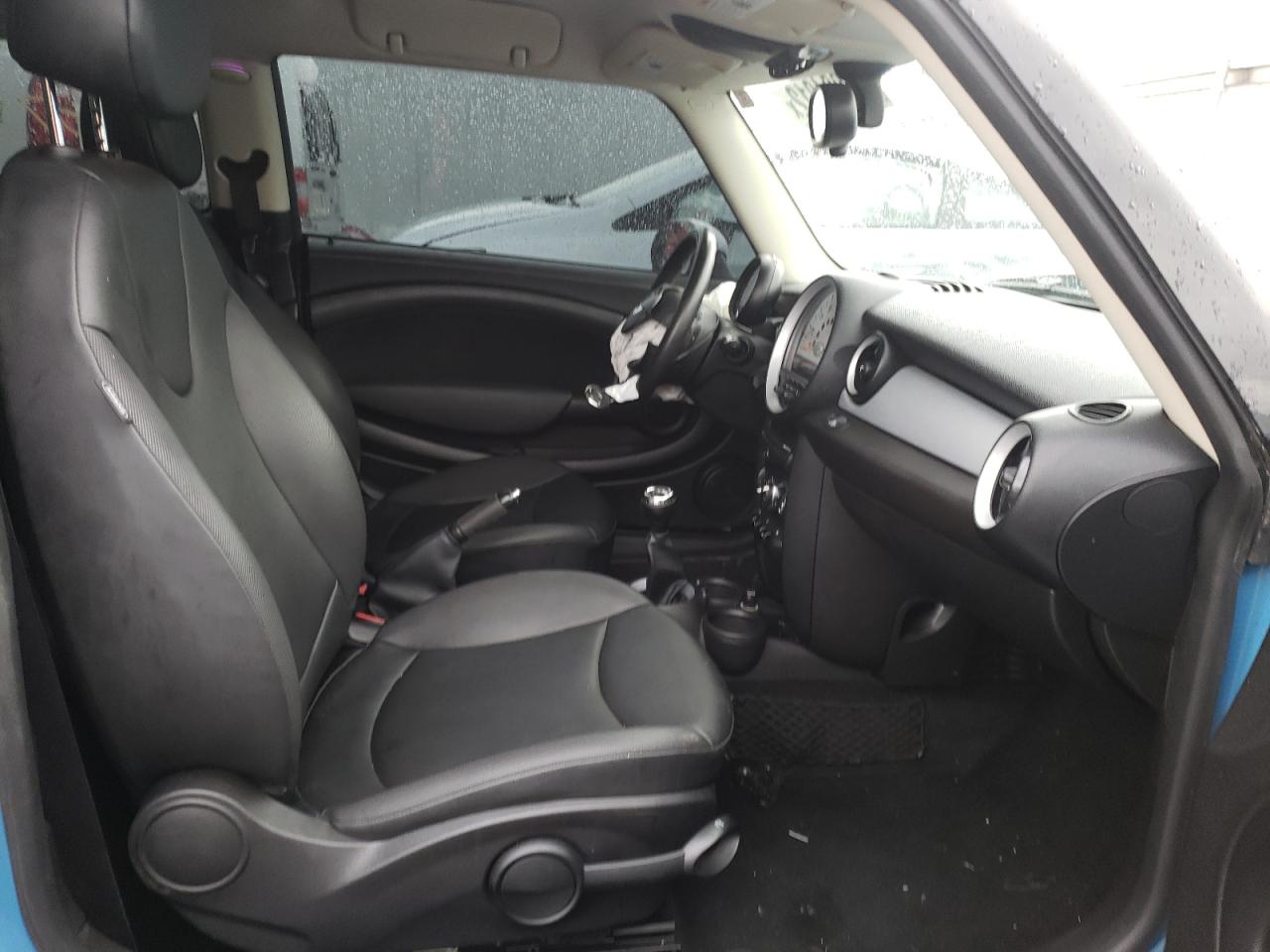 Photo 5 from auction – 2013 MINI COOPER with VIN WMWSU3C59DT372153