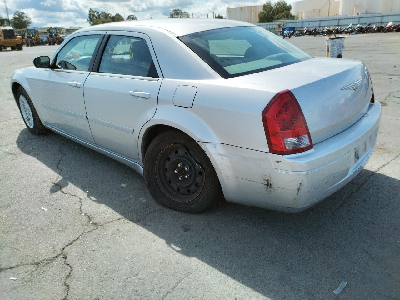Photo 3 from auction – 2006 CHRYSLER 300 with VIN 2C3KA43R26H376294