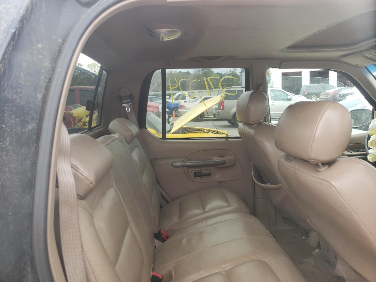 Photo 6 from auction – 2001 FORD EXPLORER S with VIN 1FMZU77E81UB71316