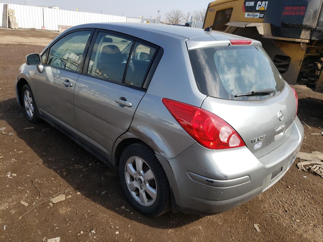 Photo 3 from auction – 2009 NISSAN VERSA S with VIN 3N1BC13E89L370922