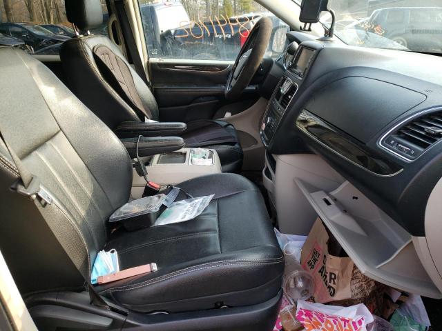 Photo 5 from auction – 2013 CHRYSLER TOWN & COU with VIN 2C4RC1BG5DR649240