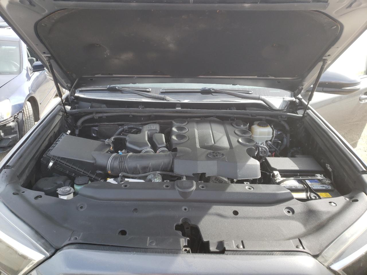 Photo 7 from auction – 2015 TOYOTA 4RUNNER SR with VIN JTEBU5JR8F5260760